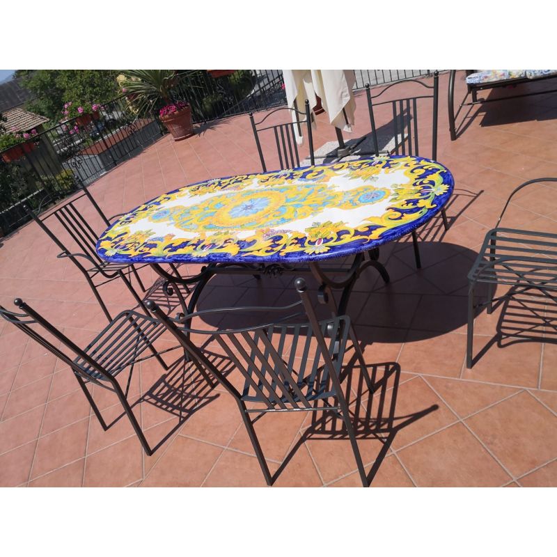 Table en pierre de lave céramisée. Lauria peint...