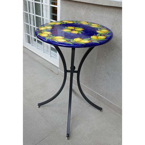 Table en pierre de lave émaillée. Citrons sur bleu. Peinte à la main. Céramique de Vietri.