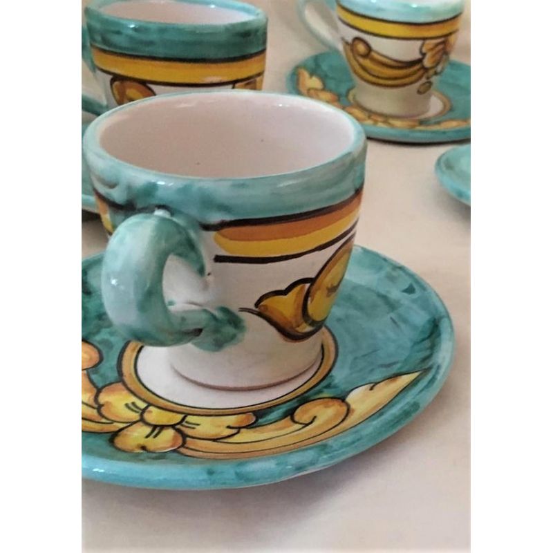 Tasse et sous-tasse. Ligne Baroque. Céramique...