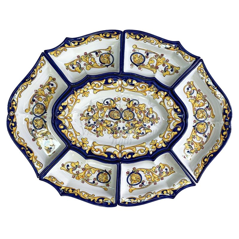 Antipastiplatte. Kaltes Abendessen. 7 Teile....