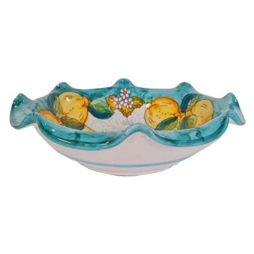 Gewellte Tasse mit Orangenblüten- und Zitronenlinie. Handbemalte Vietri-Keramik.