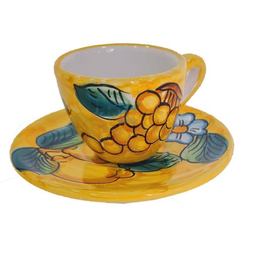 Tasse et sous-tasse. Ligne Fruits et Citrons. Céramique de Vietri. Peinte à la main.