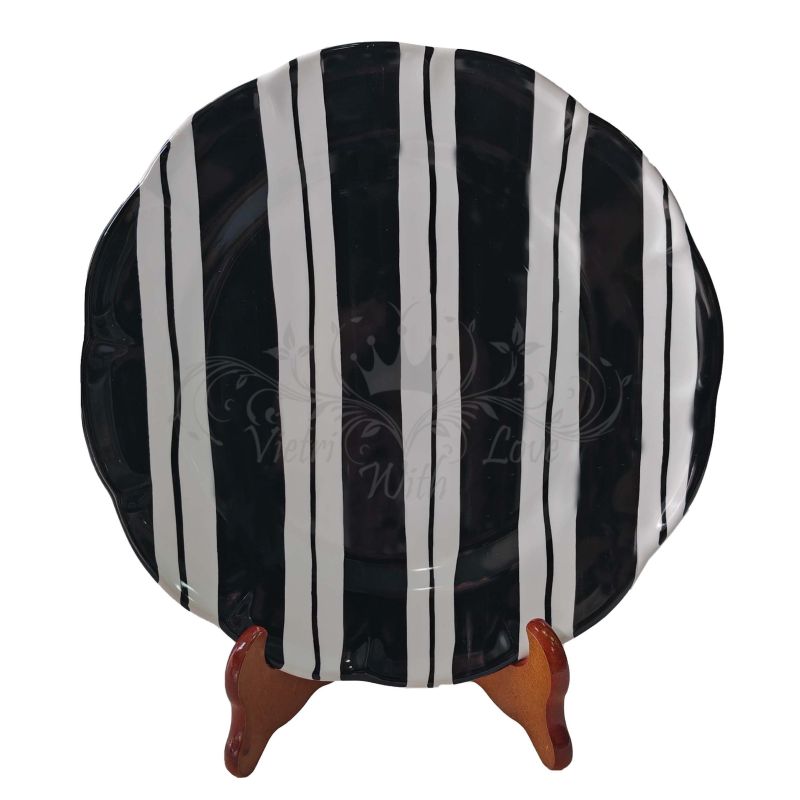 Plate Dish. Double stripes line. Hand-painted...