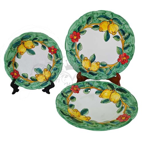 Assiettes, ligne "Fleurs et Citrons" en céramique de Vietri. Peint à la main.