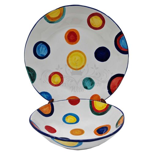 Assiette irrégulière à pois peints à la main. Céramique de Vietri. Plats et vaisselle aussi dispo.