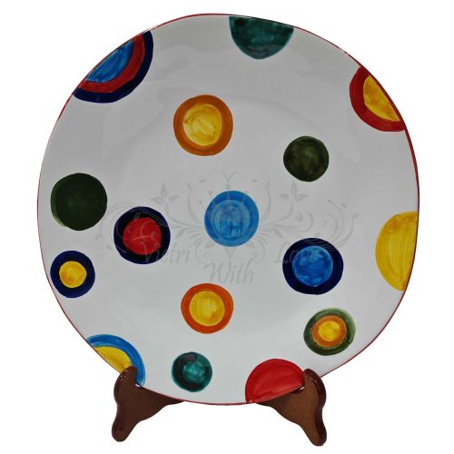 Plato irregular con puntos pintados a mano. Cerámica de Vietri. También fuentes y vajilla disponibles.