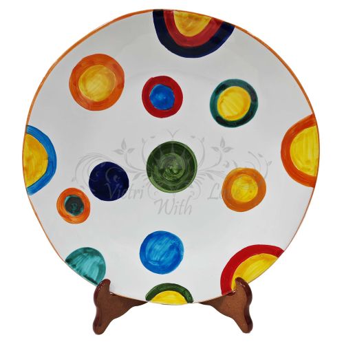 Plato irregular con puntos pintados a mano. Cerámica de Vietri. También fuentes y vajilla disponibles.