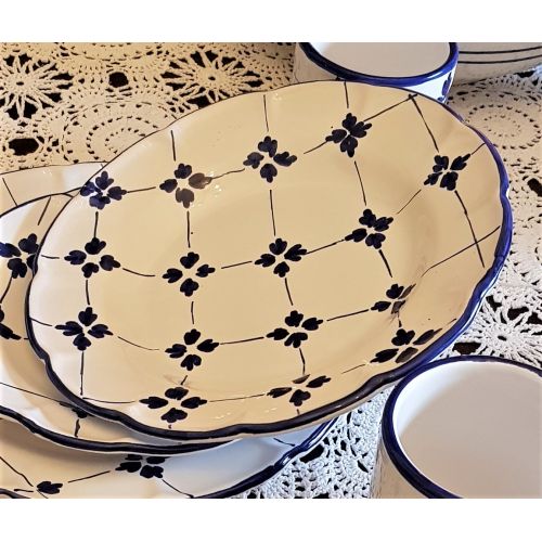 Geometrischer Teller. Handbemalte Vietri-Keramik. Erhältlich als Essteller, Suppenteller, Dessertteller oder Platzteller.