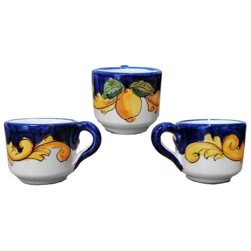 Tasse à café avec soucoupe. Ligne Baroque et Citrons. Céramique de Vietri. Peint à la main.