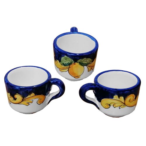Tasse à café avec soucoupe. Ligne Baroque et Citrons. Céramique de Vietri. Peint à la main.