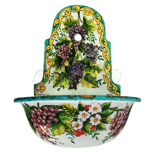 Fontaine de jardin. Ligne Fruits. Céramique de Vietri, peinte à la main. Élégance artisanale pour votre extérieur.