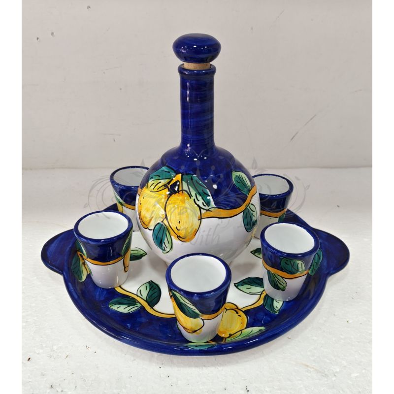 Set de limoncello. Botella, bandeja y 6 vasos....