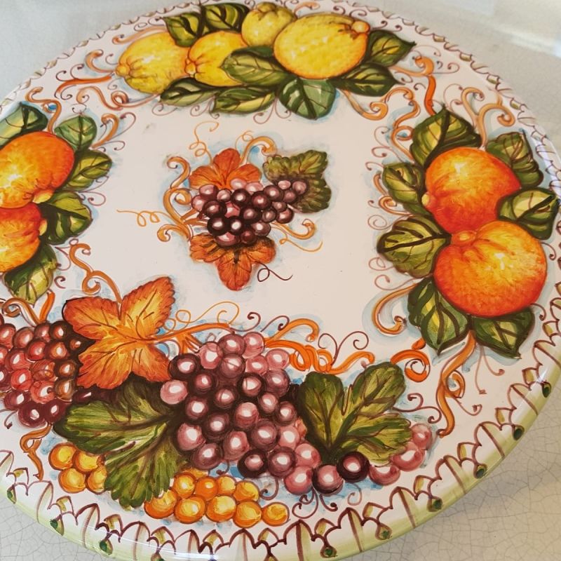 Aperitivo redondo. pintado a mano. Cerámica Vietri