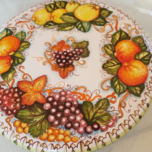 Antipastiera Tonda. dipinta a mano. Ceramica di Vietri