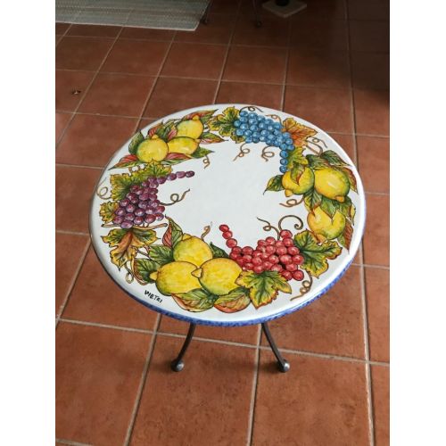 Tavolo in pietra lavica ceramizzata. Uva e Agrumi dipinto a mano. Ceramica di Vietri