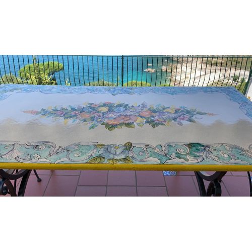 Mesa de piedra volcánica ceramizada. Massalubrense pintada a mano. Cerámica de Vietri.