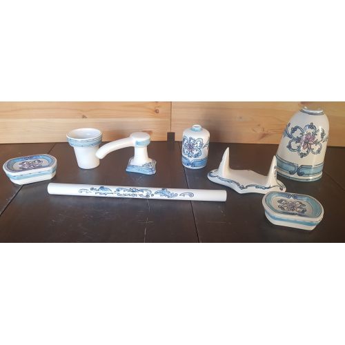 Set accessori bagno. Ceramica di Vietri dipinta a mano.