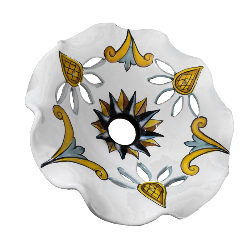 Lampadario bordo ondulato fondo bianco. Ceramica di Vietri dipinta a  mano.