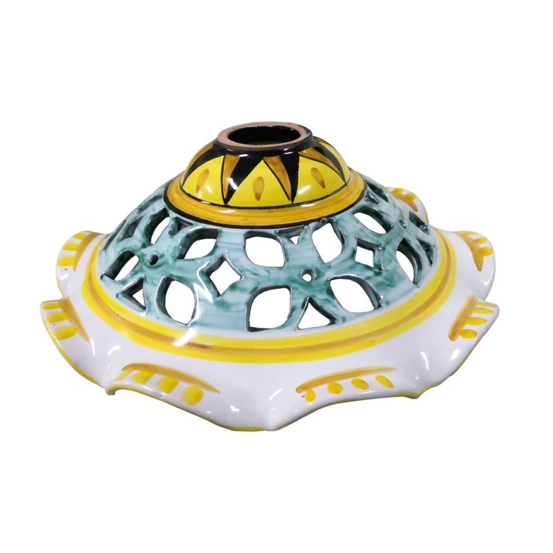 Lampadario margherita bordo ondulato fondo traforato. Ceramica di Vietri dipinta a  mano.