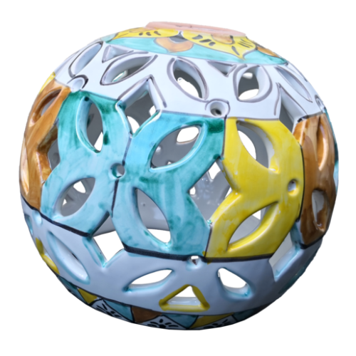 Lampadario sferico traforato. Ceramica di Vietri dipinta a  mano.