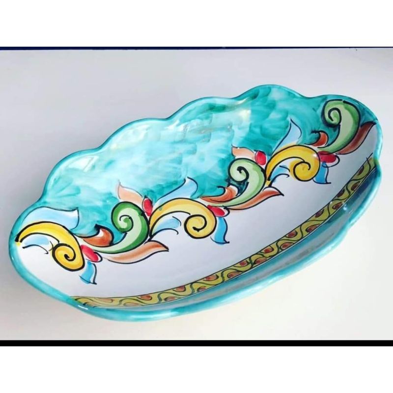 Centrotavola ovale, bordo ondulato linea...