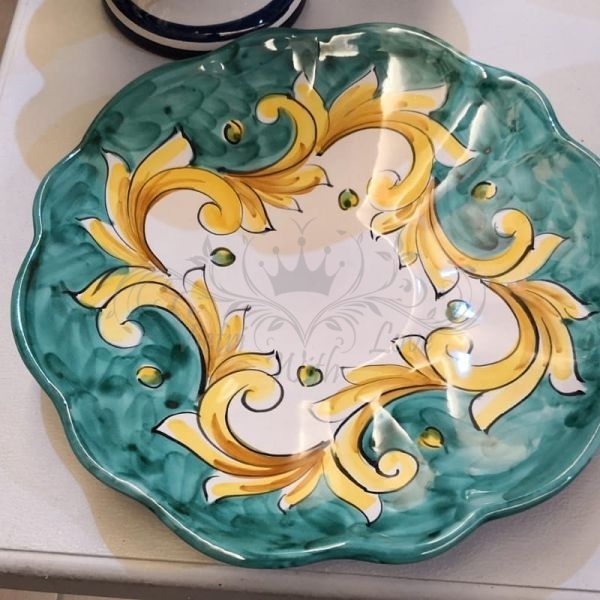 Centrotavola piatto di Vietri in ceramica originale dipinto a mano linea  barocco