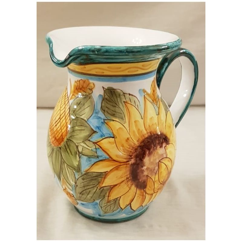 Jarra de fondo blanco decoración de girasol....