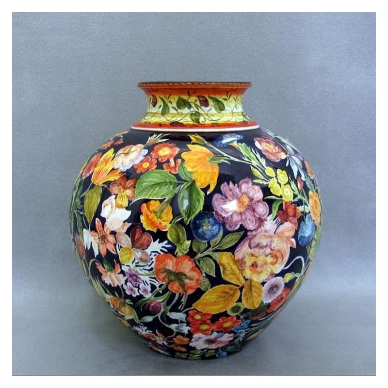 Vaso bombato bordo liscio decoro floreale. Ceramica di Vietri dipinta a mano.