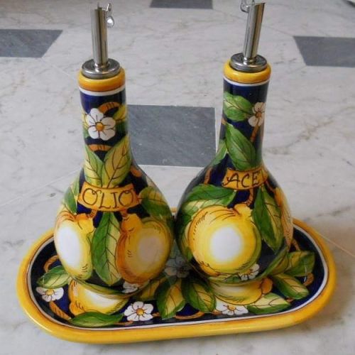 Set olio e aceto decoro limoni. Ceramica di Vietri dipinta a mano