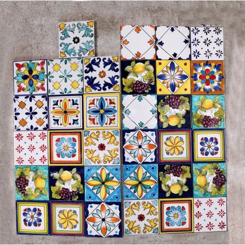 Azulejos - azulejos cuadrados en ceramica vietrese pintados a mano.