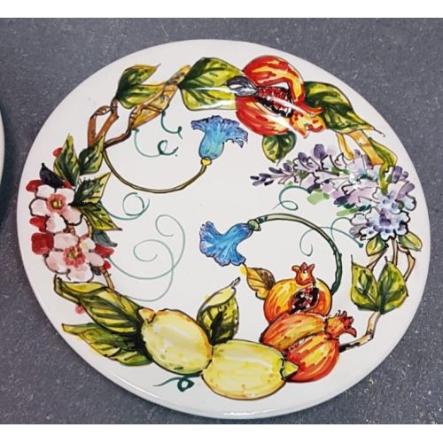 Assiette à décor de citron et de fruits Céramique de Vietri. Disponible en assiette plate profonde fruit/dessert ou chargeur