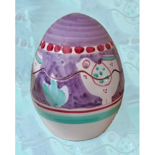 Huevos de Pascua decorados a mano. Cerámica Vietri.