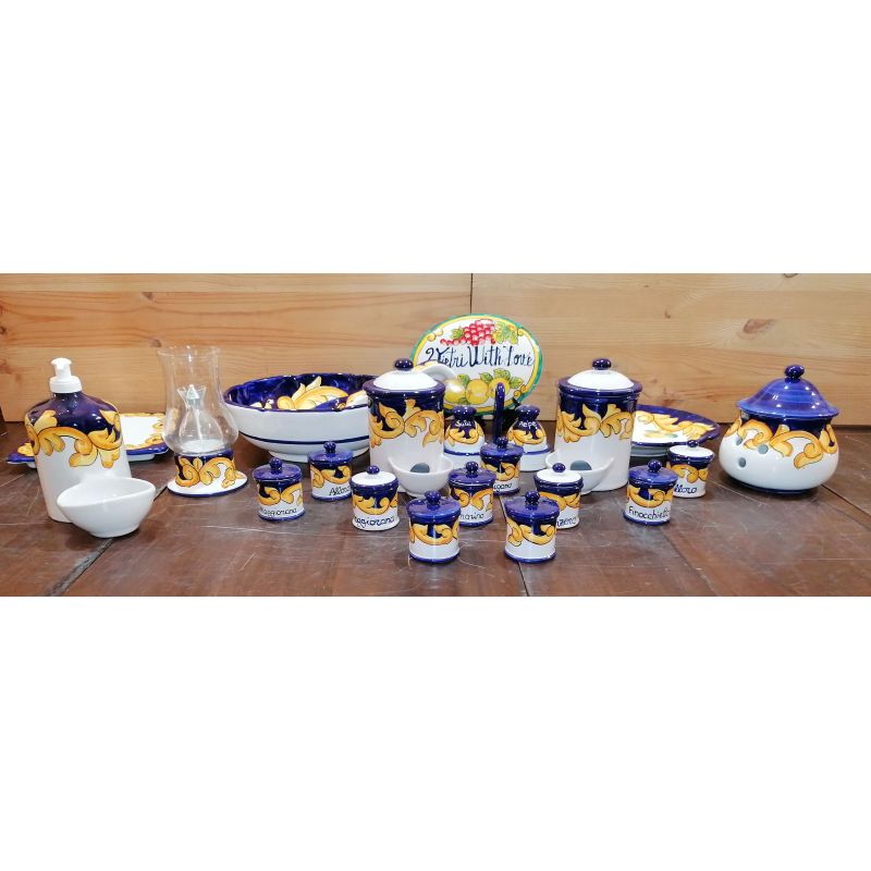 Accessori Cucina. Linea Barocco bordo blu....