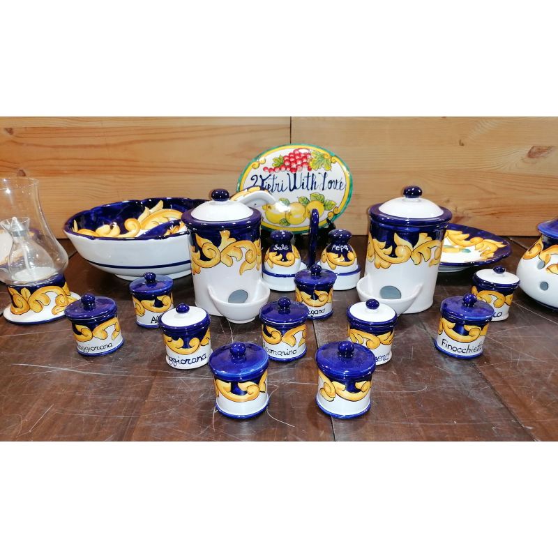 Linea Barocco bordo blu. Ceramica di Vietri...