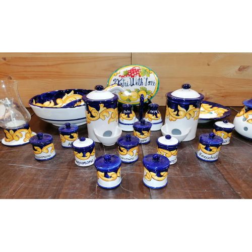 Accessori Cucina. Linea Barocco bordo blu. Ceramica di Vietri dipinta a mano