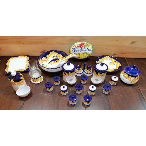 Accessori Cucina. Linea Barocco bordo blu. Ceramica di Vietri dipinta a mano