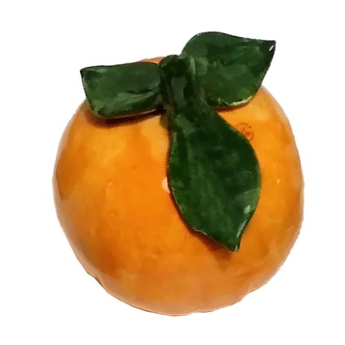 Frutta a rilievo in ceramica vietrese. Dipinto a mano