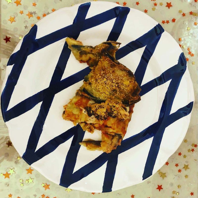 Restaurant Line - Plate. Stripes Line. Vietri...