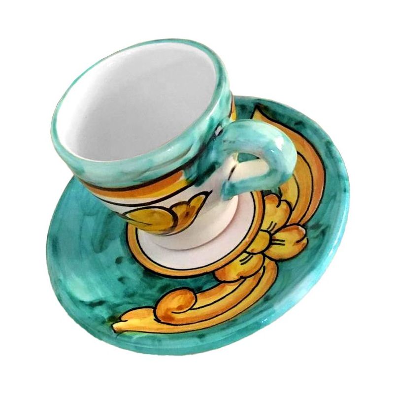 Tasse et sous-tasse. Ligne Baroque. Céramique...