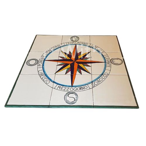 Wandpaneel – Kompassrose – aus handbemalter Vietri-Keramik.