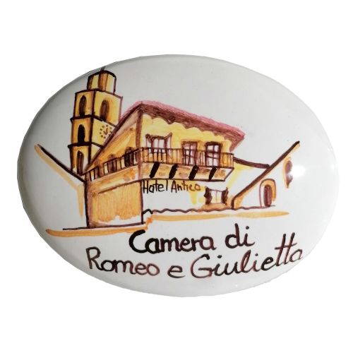 Customizable oval plaque. Vietri ceramic. Hand-painted.