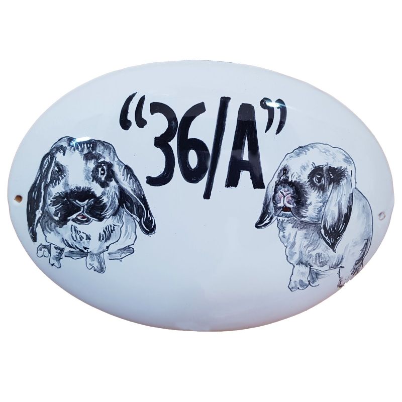 Placa ovalada personalizable por usted....