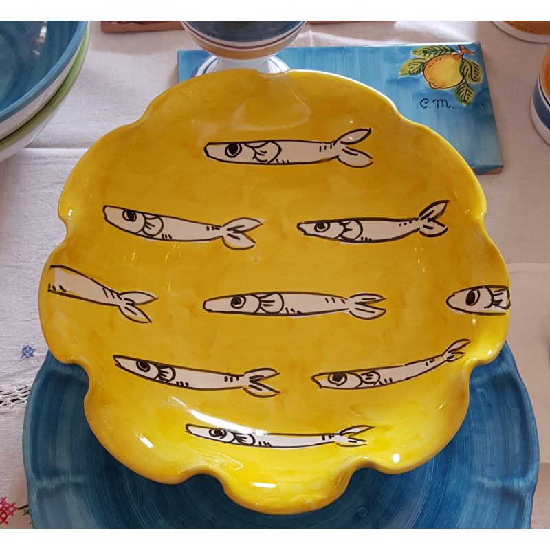 Coppa smerlata linea Sardine fondo giallo....