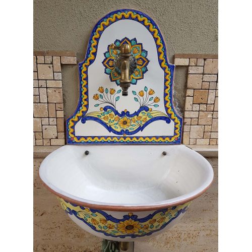 Fuente de jardín. Línea Ravello. Cerámica de Vietri, pintada a mano. Elegancia artesanal para tu exterior.