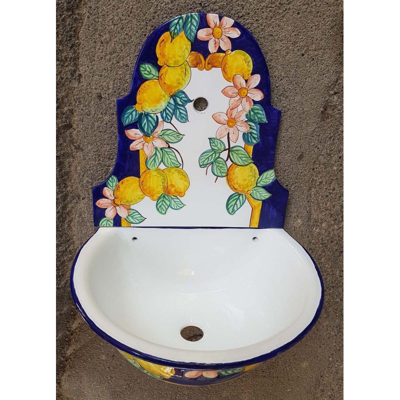 Fontana da giardino da muro con vasca. Decoro Vietri Ceramica di vietri