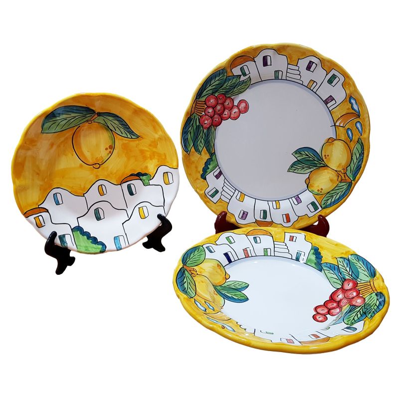 Trois assiettes ligne Maison et Citrons. Vietri céramique peinte à la main - Fond plat et fruits
