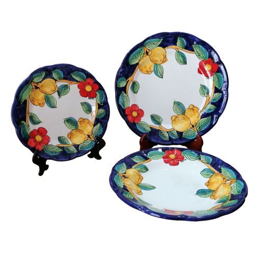 Assiette. Ligne Fleurs et Citrons. Céramique de Vietri. Disponible plate, creuse, dessert ou sous-assiette.