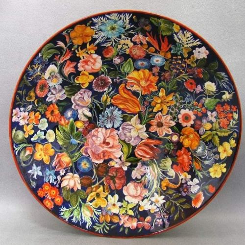 Artistic wall plate. Vietri ceramic. Hand-painted.
