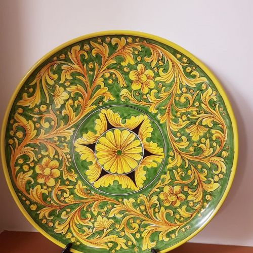 Piatto murale artistico. Ceramica vietrese. Dipinta a mano