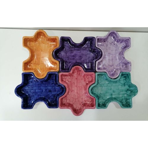 Fuente de aperitivo. Cena fría. Forma de puzzle encajable. Cerámica Vietri. Pintado a mano.